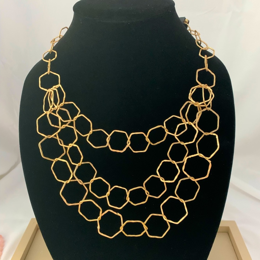 Nwt Gold Hexagonal Shaped Linked Chain